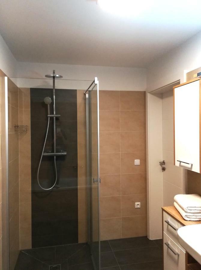 Ferienhaus Lurger ชตราสเซิน ภายนอก รูปภาพ